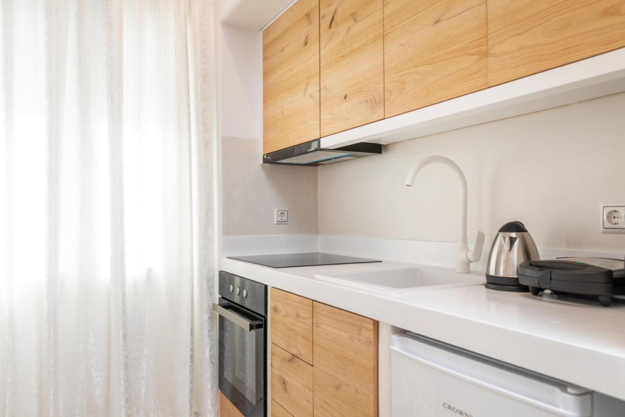 Naxos Downtown Apartments & Suites Naxos City ภายนอก รูปภาพ