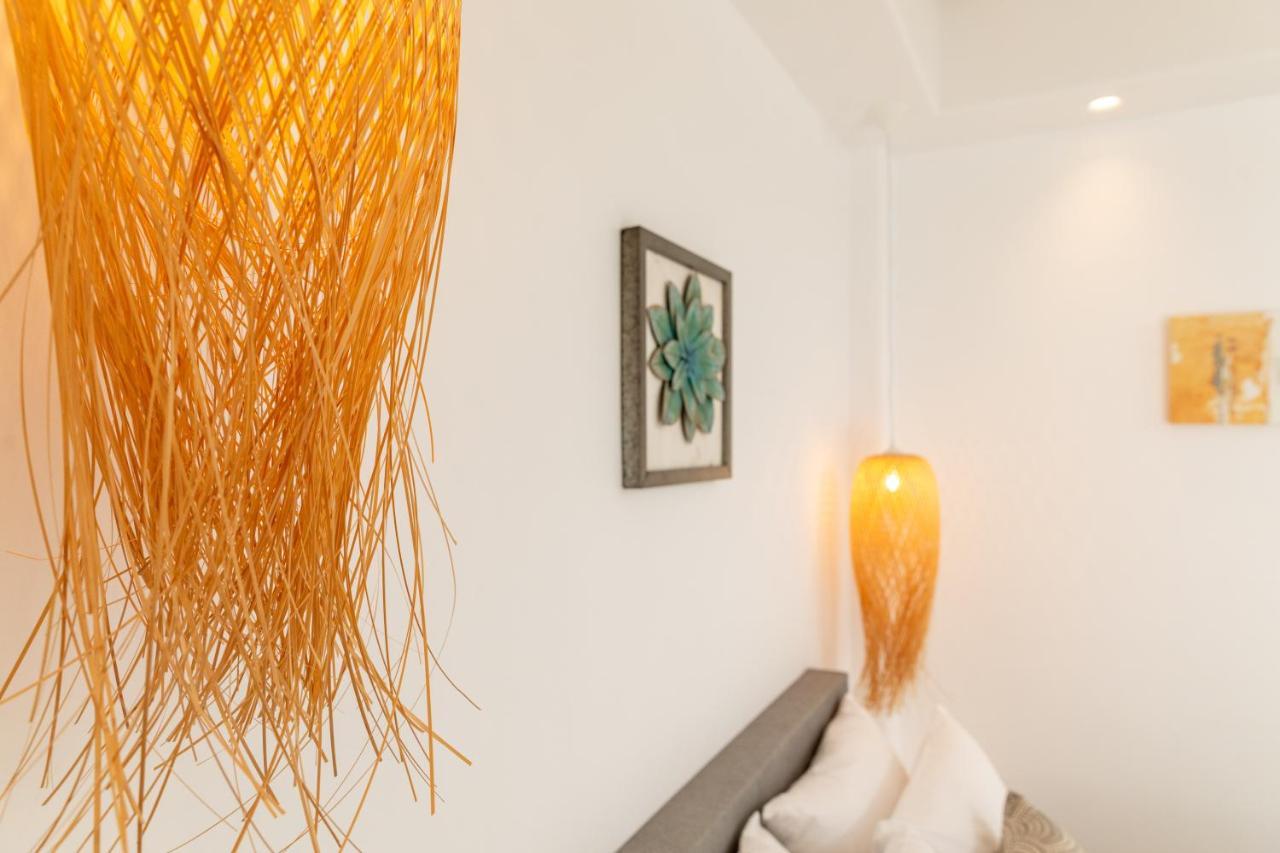 Naxos Downtown Apartments & Suites Naxos City ภายนอก รูปภาพ
