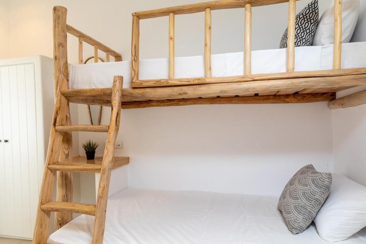 Naxos Downtown Apartments & Suites Naxos City ภายนอก รูปภาพ