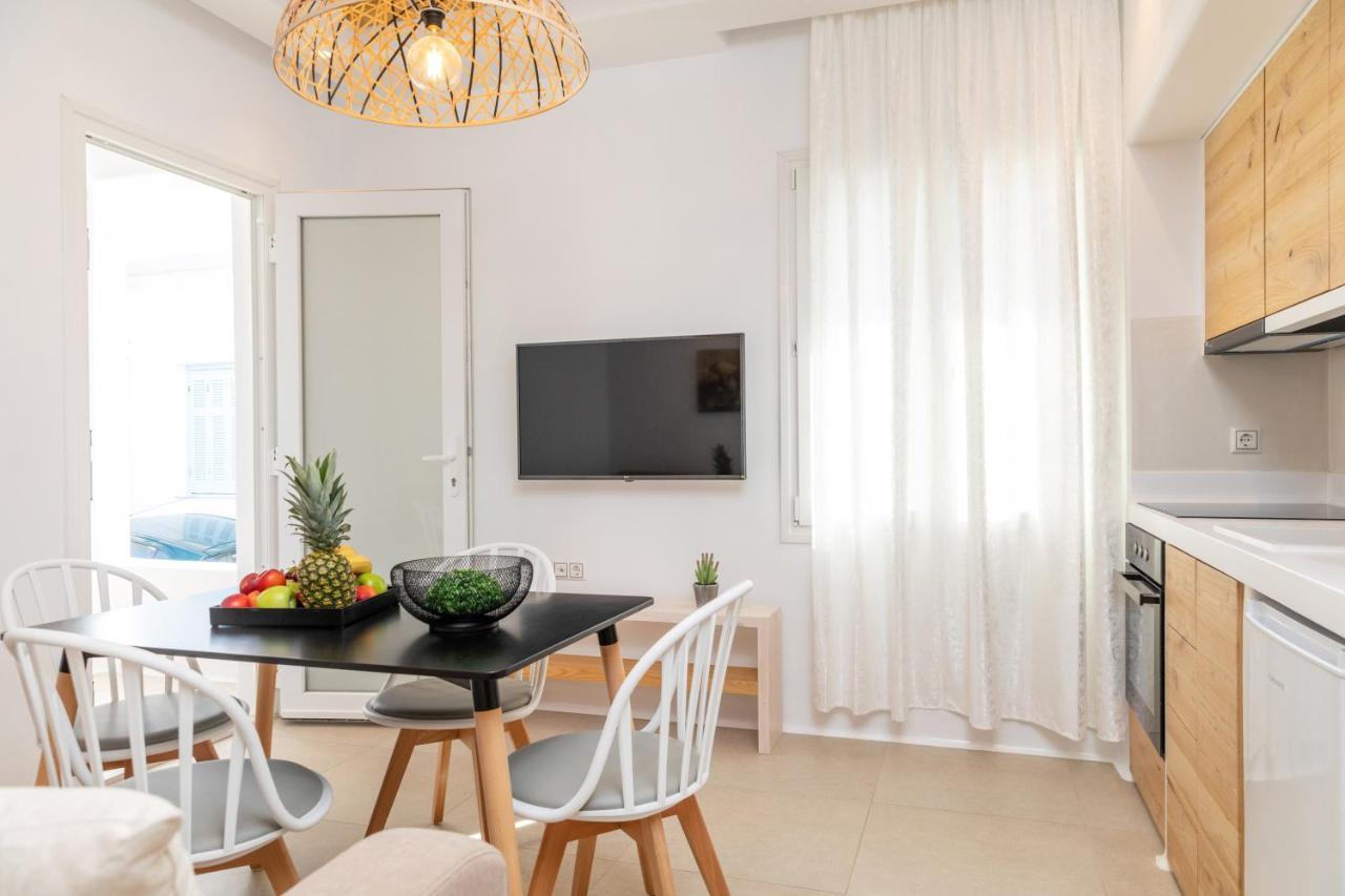 Naxos Downtown Apartments & Suites Naxos City ภายนอก รูปภาพ